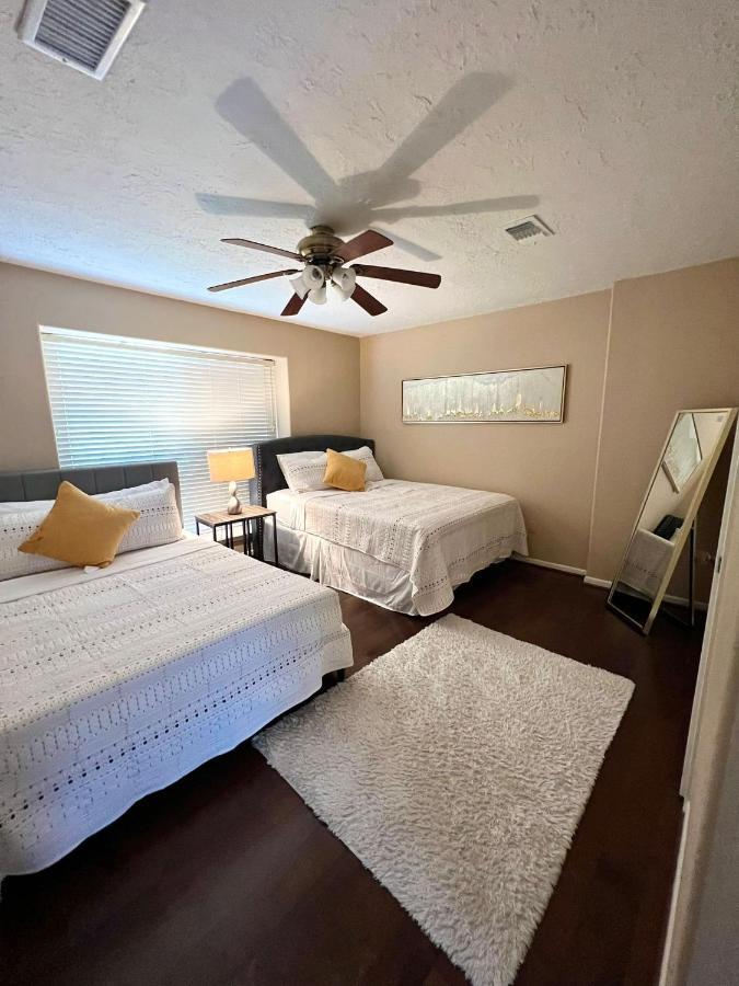 Centrally Located Houston Retreat! Sleeps 8, 10 Min To Downtown, Free Parking Extérieur photo