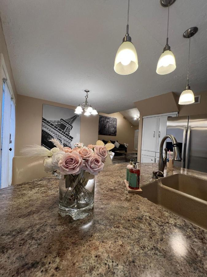 Centrally Located Houston Retreat! Sleeps 8, 10 Min To Downtown, Free Parking Extérieur photo