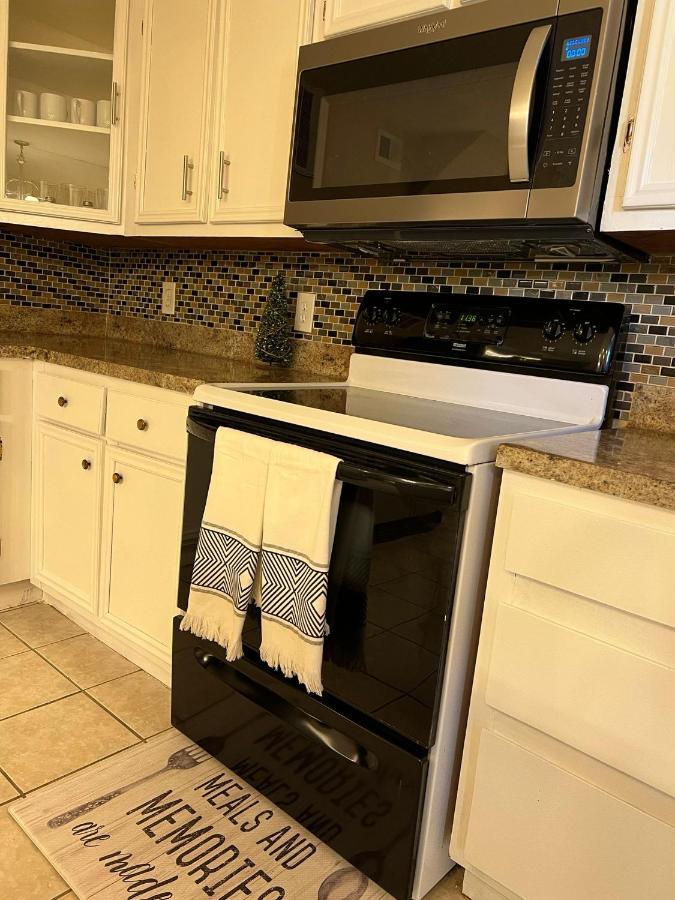 Centrally Located Houston Retreat! Sleeps 8, 10 Min To Downtown, Free Parking Extérieur photo