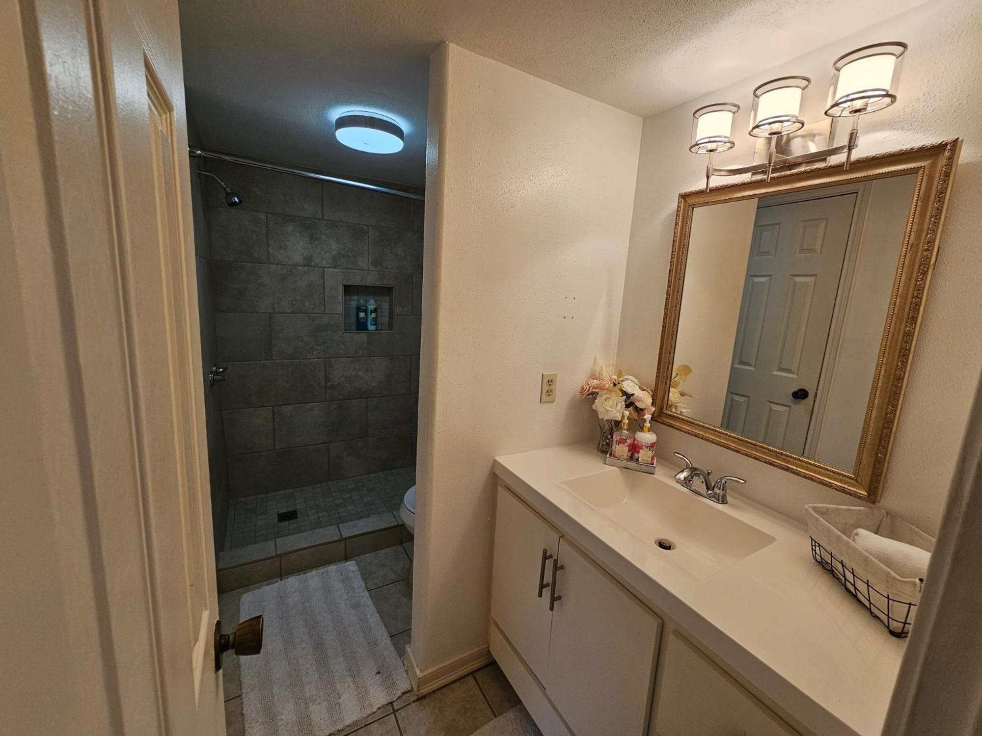 Centrally Located Houston Retreat! Sleeps 8, 10 Min To Downtown, Free Parking Extérieur photo